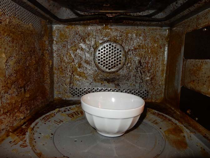 oven schoonmaken met amoniak